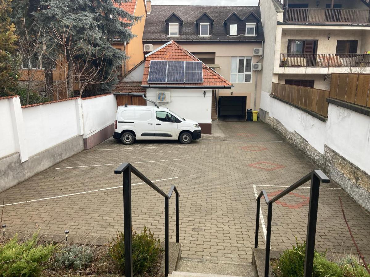Oreo Apartman Έγκερ Εξωτερικό φωτογραφία