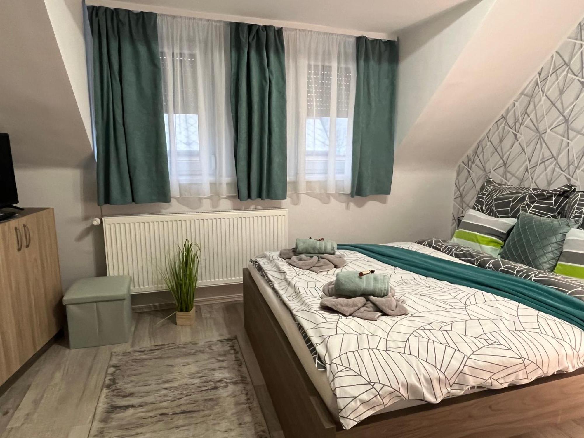 Oreo Apartman Έγκερ Εξωτερικό φωτογραφία