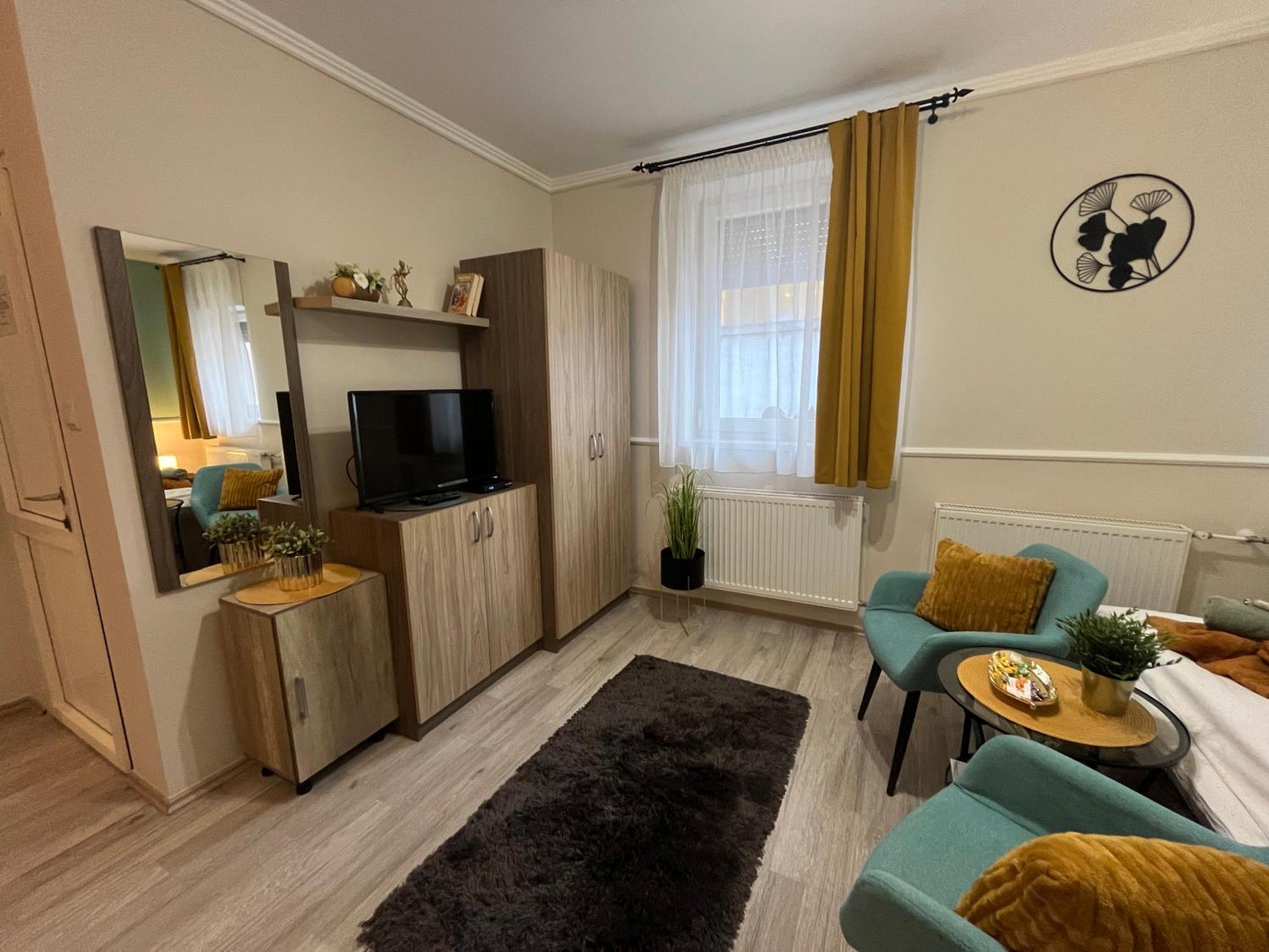 Oreo Apartman Έγκερ Εξωτερικό φωτογραφία